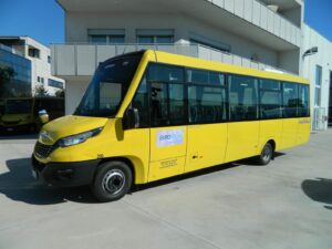 Scuolabus usato Codice 310 Scuolabus usato Iveco A70 - 54+1+1 posti, Classe Euro Euro 6/D, anno 2021, Gasolio