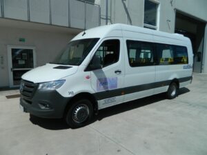 Scuolabus usato Codice 313 Scuolabus usato Mercedes Sprinter - 32+1+1 posti, Classe Euro Euro 6/D, anno 2021, Gasolio